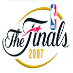 🏀詹姆斯自拍淩晨乘車前往訓練館 疑似曬出詹23代戰靴👟